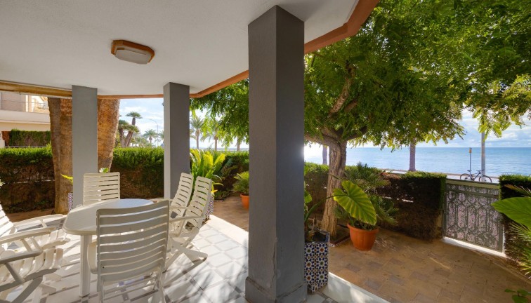 Resale - Chalet - Santa Pola