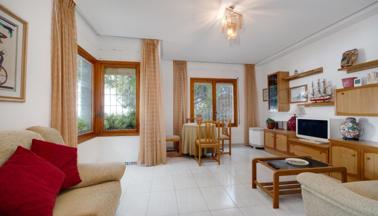 Resale - Chalet - Santa Pola