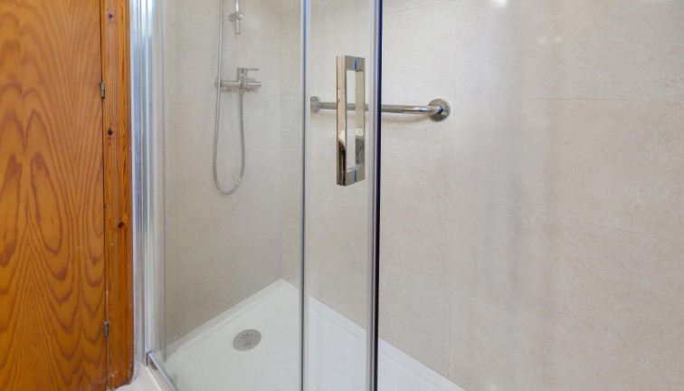 Resale - Chalet - Santa Pola