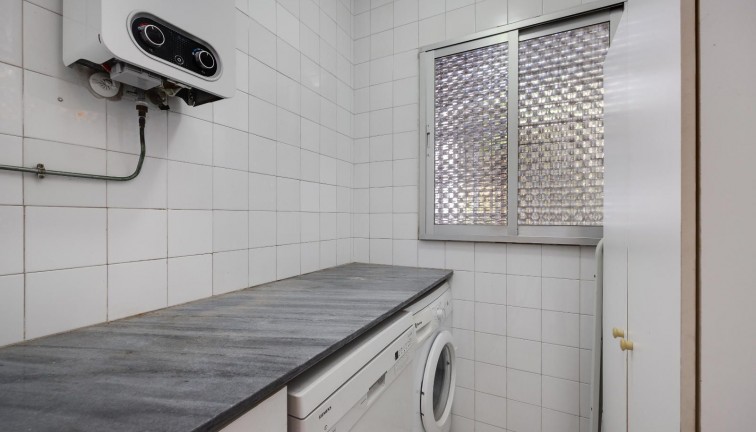 Resale - Chalet - Santa Pola