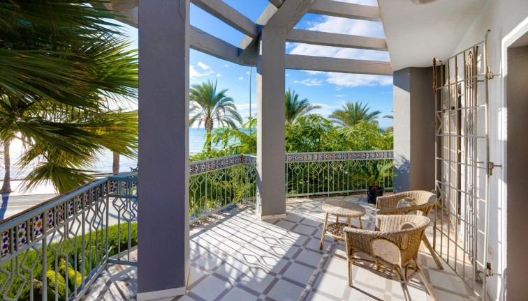 Resale - Chalet - Santa Pola