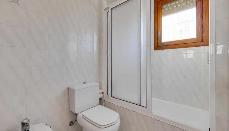 Resale - Chalet - Santa Pola