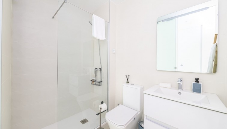 Reventa - Apartamento / piso - Pilar de la Horadada