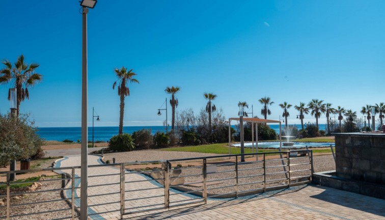 Resale - Apartment - Punta Prima