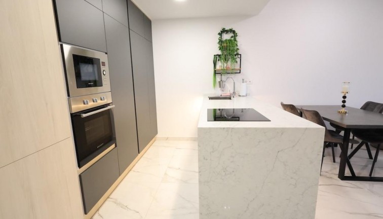 Jälleenmyynti - Asunto - Orihuela Costa - Punta Prima