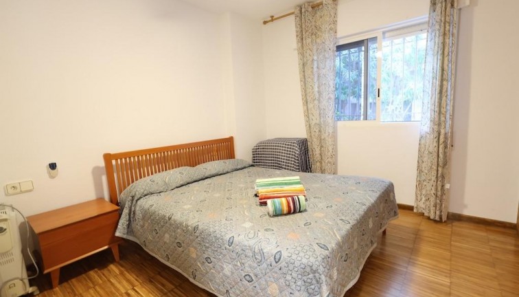 Återförsäljning - Bungalow - Orihuela Costa - Campoamor