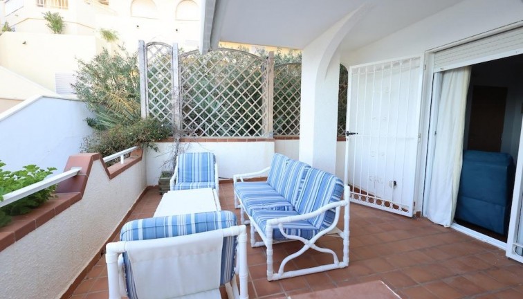 Återförsäljning - Bungalow - Orihuela Costa - Campoamor