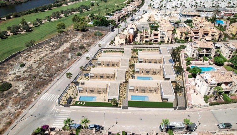 Uudistuotanto - Erillistalo - Algorfa - La Finca Golf
