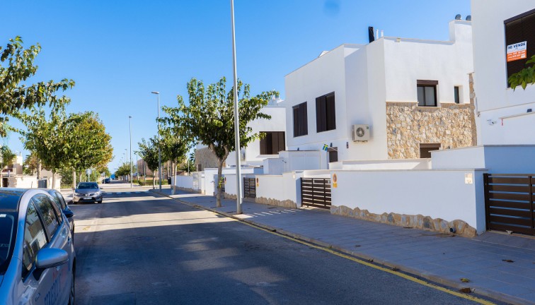 Jälleenmyynti - Asunto - Pilar de la Horadada - TORRE DE LA HORADADA