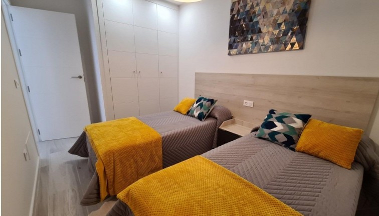 Nybyggen - Parhus/Radhus - Avileses