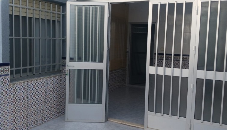 Jälleenmyynti - Paritalo/Rivitalo - San Pedro del Pinatar - Los Antolinos