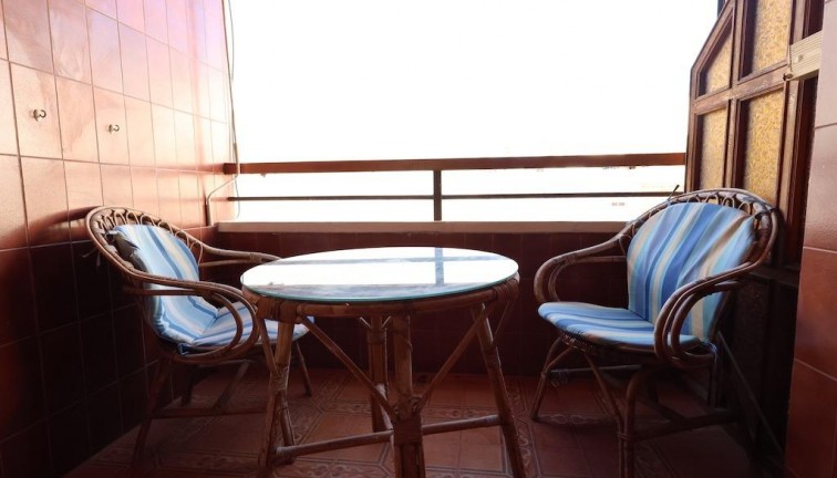 Jälleenmyynti - Asunto - Torrevieja - Playa del Cura