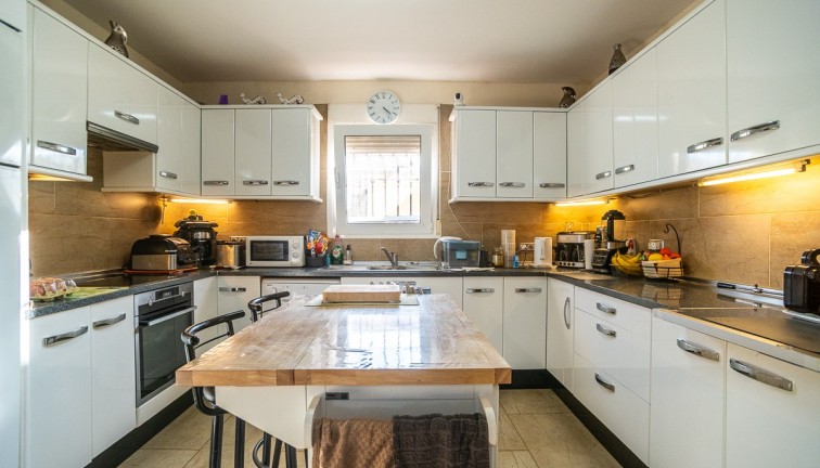 Jälleenmyynti - Erillistalo - Torrevieja - Los Balcones