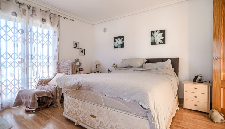 Jälleenmyynti - Erillistalo - Torrevieja - Los Balcones