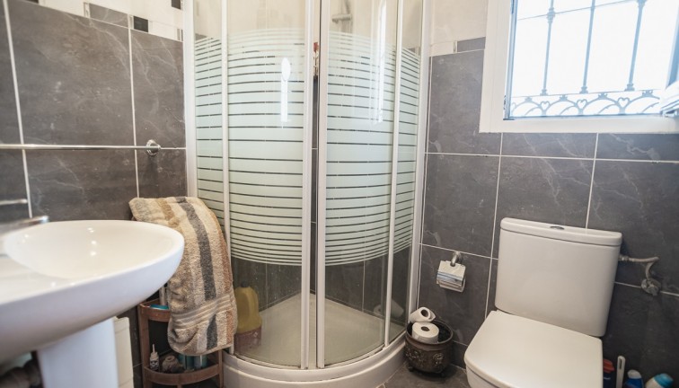 Jälleenmyynti - Erillistalo - Torrevieja - Los Balcones