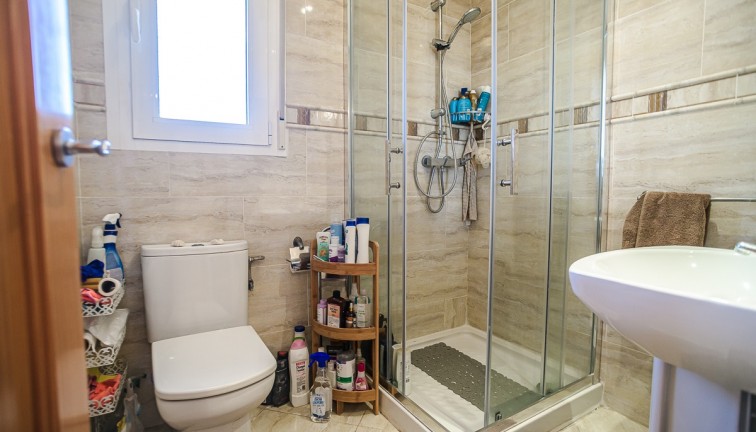 Jälleenmyynti - Erillistalo - Torrevieja - Los Balcones