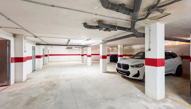 Jälleenmyynti - Parking + Storage room - Orihuela Costa - Lomas de Cabo Roig