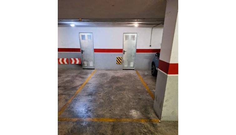 Resale - Garage - Torrevieja