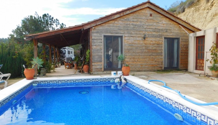 Återförsäljning - Finca - Torremendo