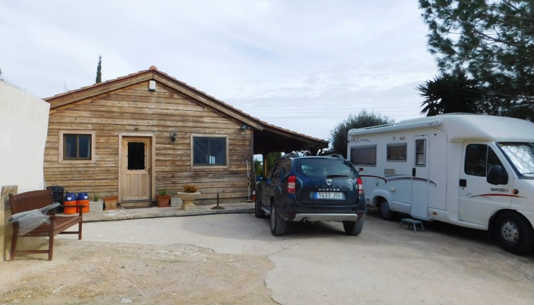 Återförsäljning - Finca - Torremendo