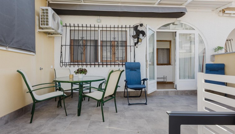 Jälleenmyynti - Bungalow - Torrevieja - Acequion