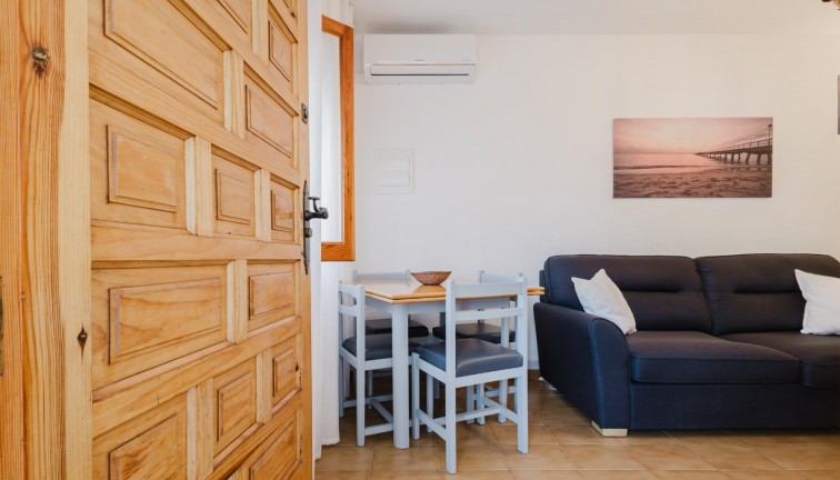 Jälleenmyynti - Bungalow - Torrevieja - Acequion