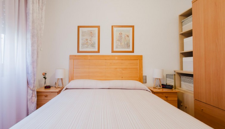 Jälleenmyynti - Bungalow - Torrevieja - Acequion