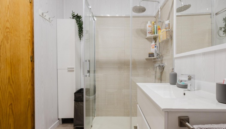 Jälleenmyynti - Bungalow - Torrevieja - Acequion