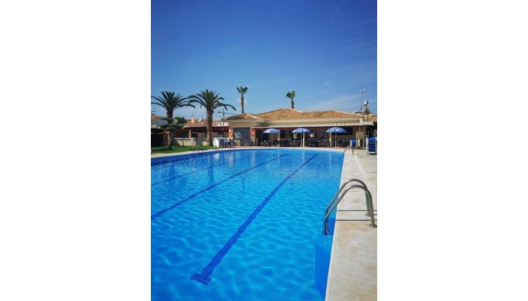 Jälleenmyynti - Bungalow - Torrevieja - Acequion