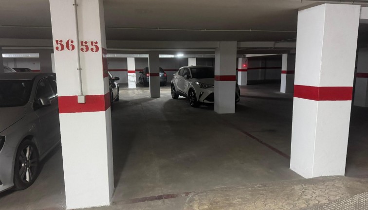 Jälleenmyynti - Autotalli - Torrevieja - Acequion