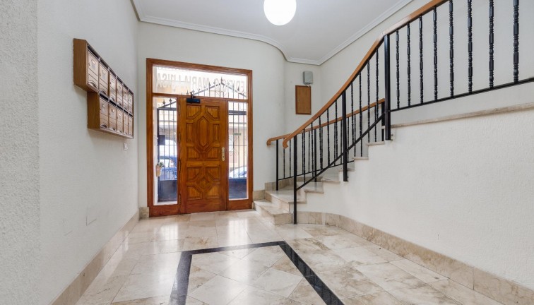 Resale - Apartment - Torrevieja