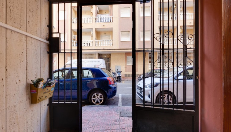 Resale - Apartment - Torrevieja