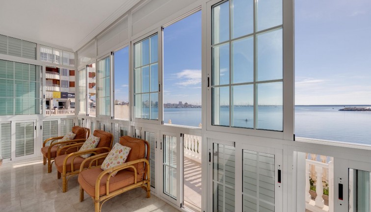 Jälleenmyynti - Asunto - Torrevieja - Acequion