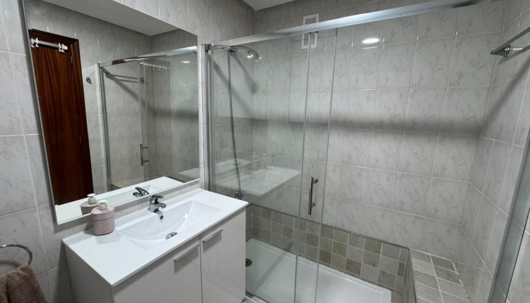 Reventa - Apartamento / piso - San Miguel de Salinas