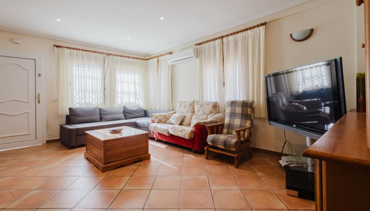 Jälleenmyynti - Bungalow - Torrevieja