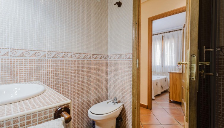 Jälleenmyynti - Bungalow - Torrevieja