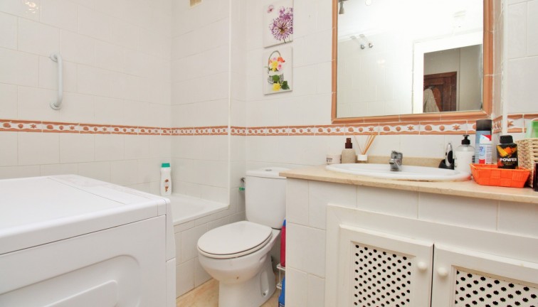 Återförsäljning - Lägenhet - Playa Flamenca