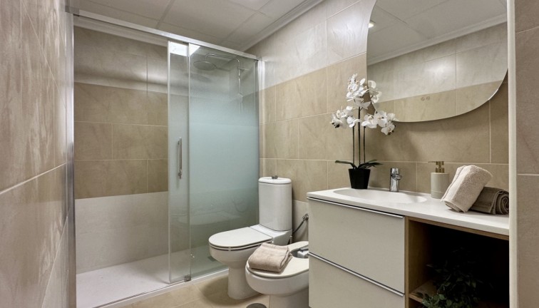 Reventa - Apartamento / piso - Torrevieja