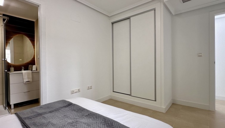 Reventa - Apartamento / piso - Torrevieja