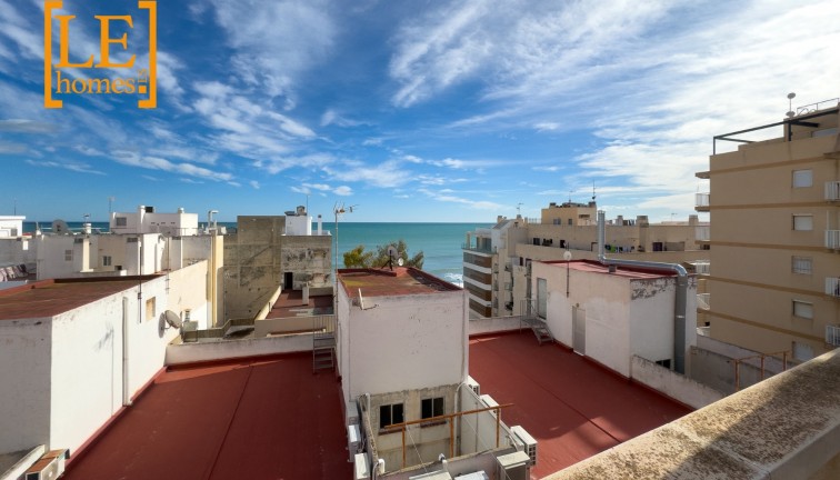 Jälleenmyynti - Asunto - Ylimmän kerroksen asunto - Torrevieja - Playa de los Locos