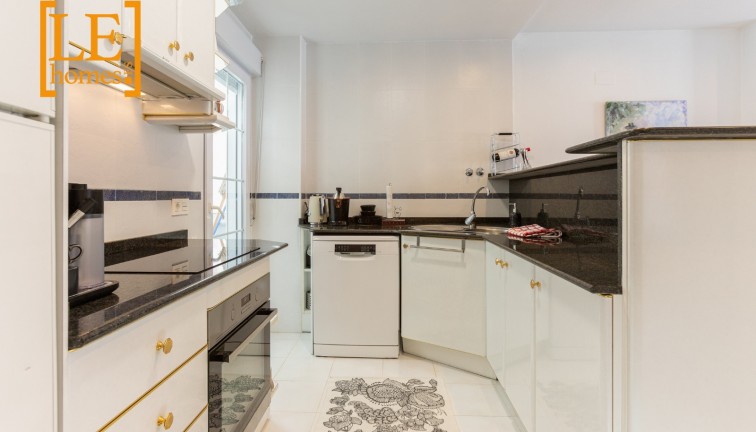 Jälleenmyynti - Asunto - Ylimmän kerroksen asunto - Torrevieja - Playa de los Locos