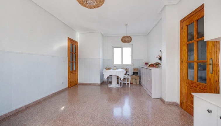 Resale - Apartment - Torrevieja