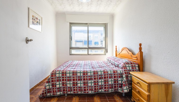 Jälleenmyynti - Asunto - Torrevieja - Acequion