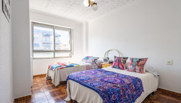 Jälleenmyynti - Asunto - Torrevieja - Acequion