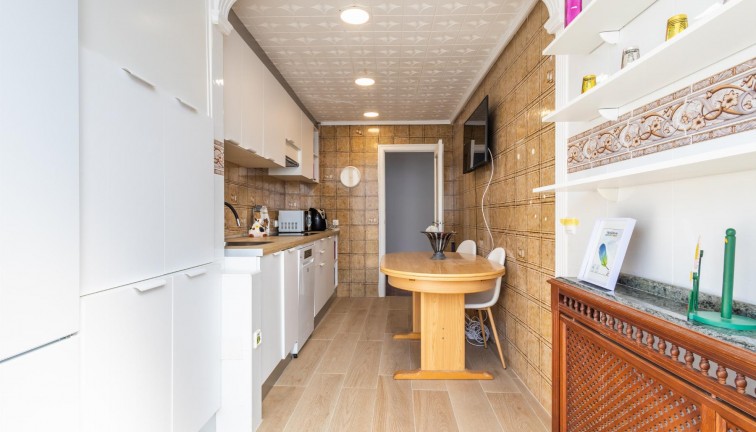 Jälleenmyynti - Asunto - Torrevieja - Acequion