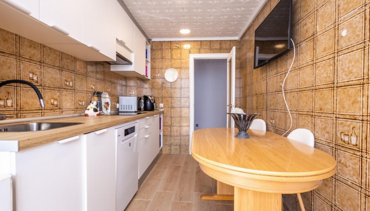 Jälleenmyynti - Asunto - Torrevieja - Acequion