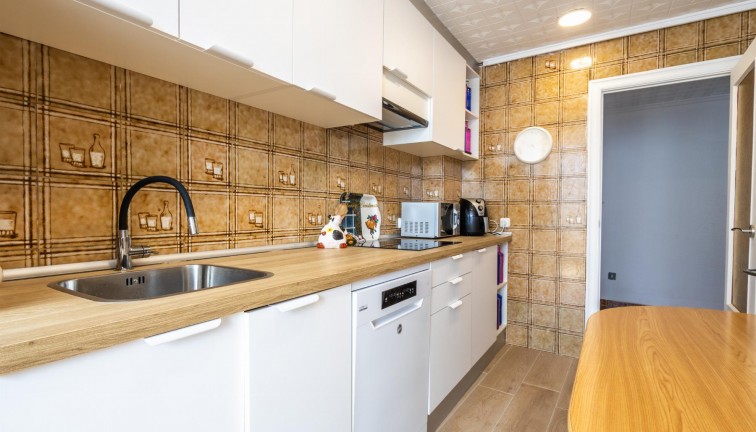 Jälleenmyynti - Asunto - Torrevieja - Acequion