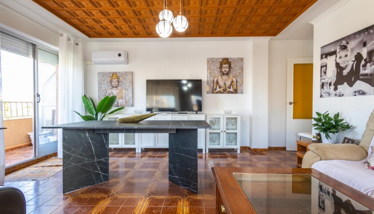 Jälleenmyynti - Asunto - Torrevieja - Acequion