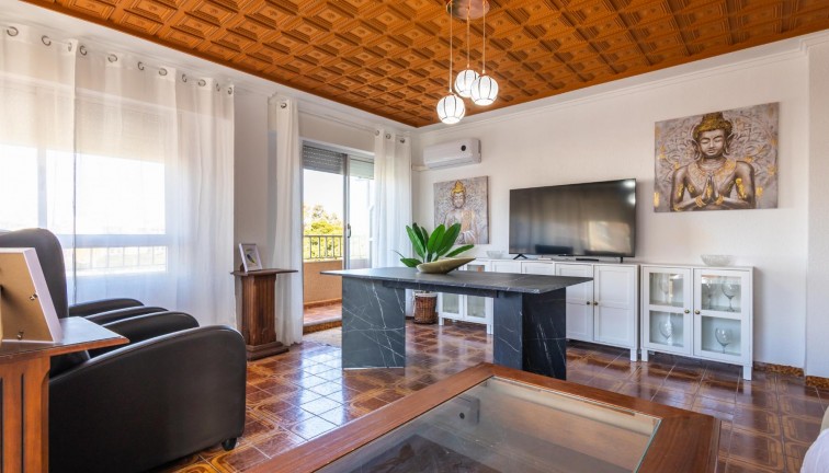 Jälleenmyynti - Asunto - Torrevieja - Acequion