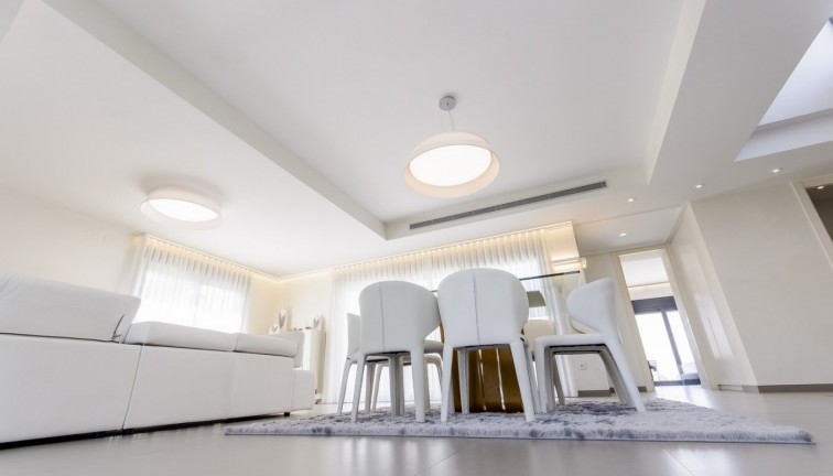 Obra nueva - Chalet - Orihuela Costa - Campoamor